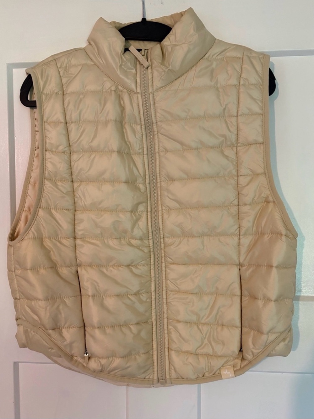 JoyLab Women's Quilted Puffer Vest Cream/Gold size Small
